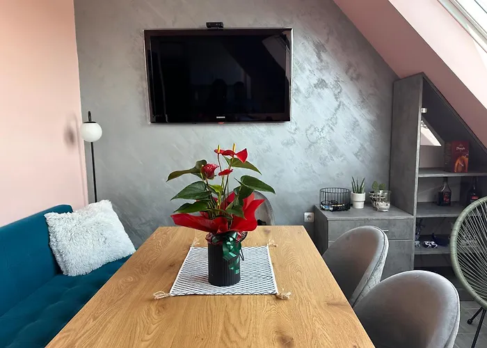 Sea Sky View Apartment *